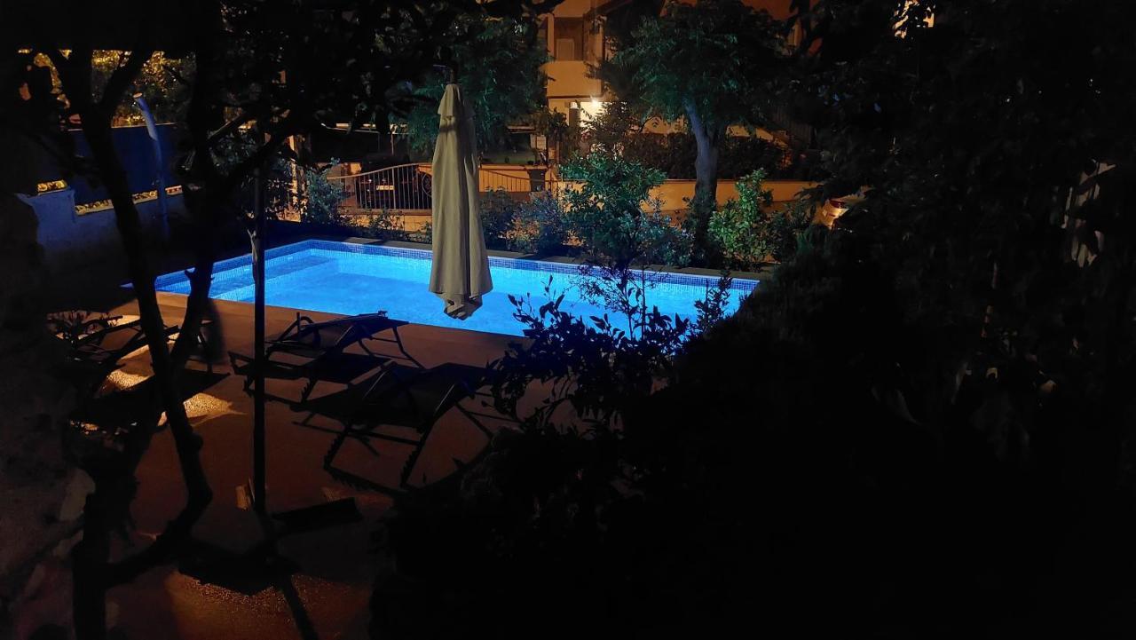Apartments Plavi&Zuti Zaboric Dış mekan fotoğraf