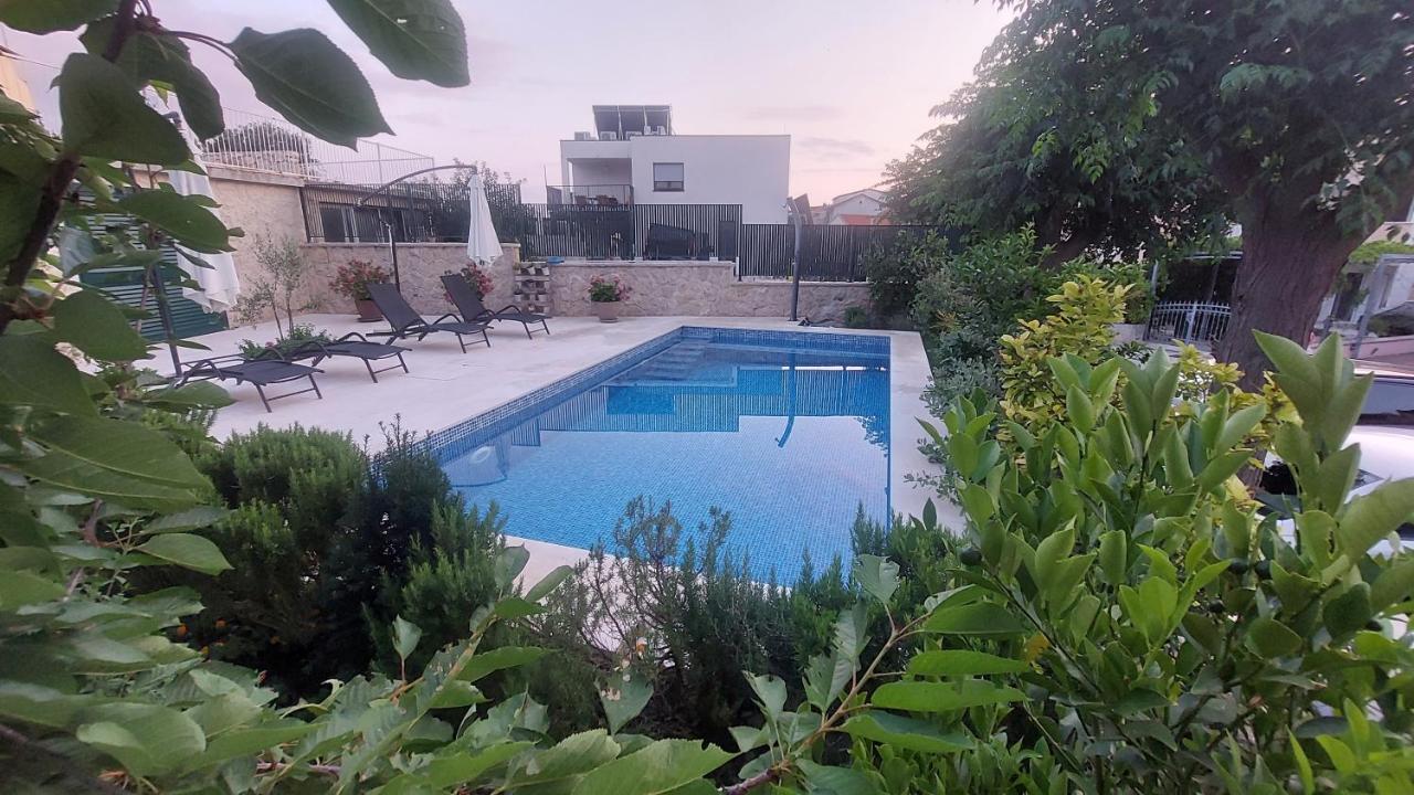 Apartments Plavi&Zuti Zaboric Dış mekan fotoğraf